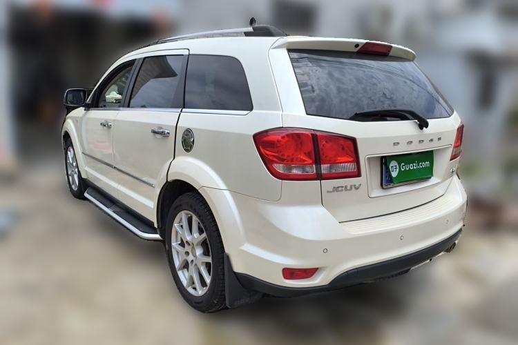 Used Dodge Journey 2013 2.4L Two-Wheel Drive Luxury Version Rear Left 45 Deg