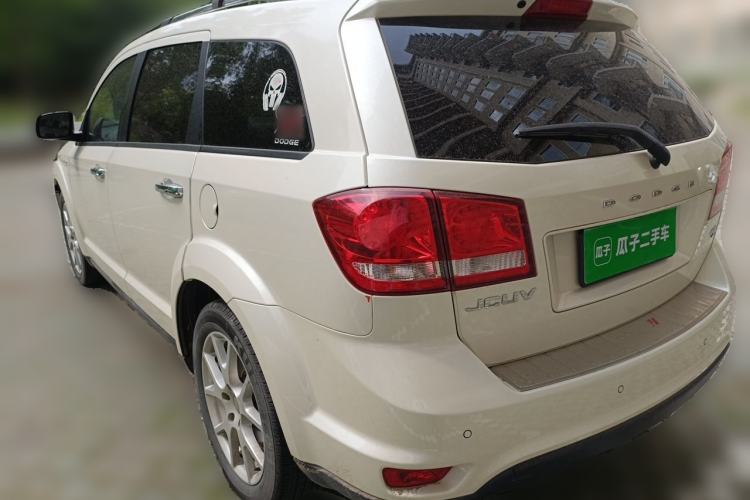 Used Dodge Journey 2013 2.4L Two-Wheel Drive Luxury Version Rear Left 45 Deg