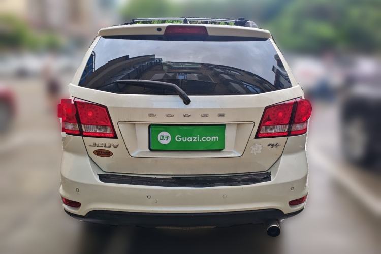 Used Dodge Journey 2013 2.4L Two-Wheel Drive Luxury Version Rear