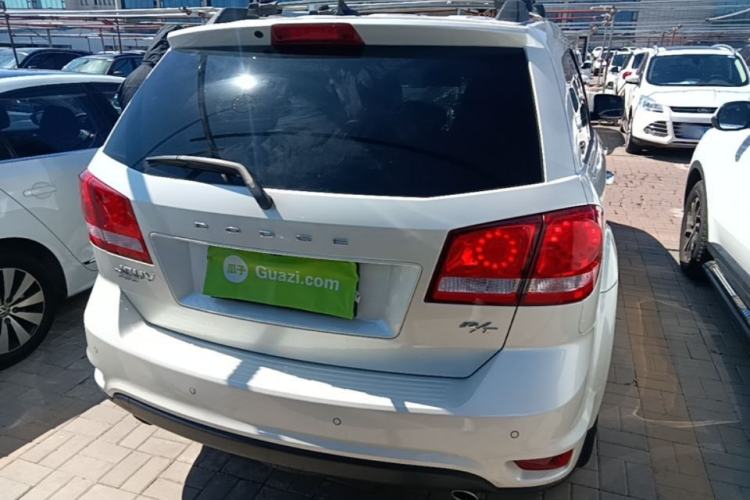 Used Dodge Journey 2013 3.6L Four-Wheel Drive Flagship Edition Rear