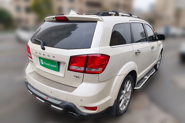 Used Dodge Journey 2013 2.4L Two-Wheel Drive Luxury Version Rear Right 45 Deg