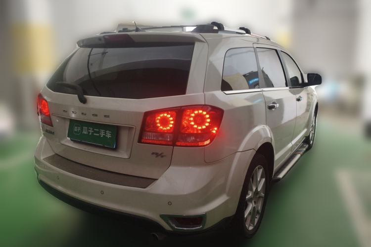 Used Dodge Journey 2013 2.4L Two-Wheel Drive Luxury Version Rear Right 45 Deg
