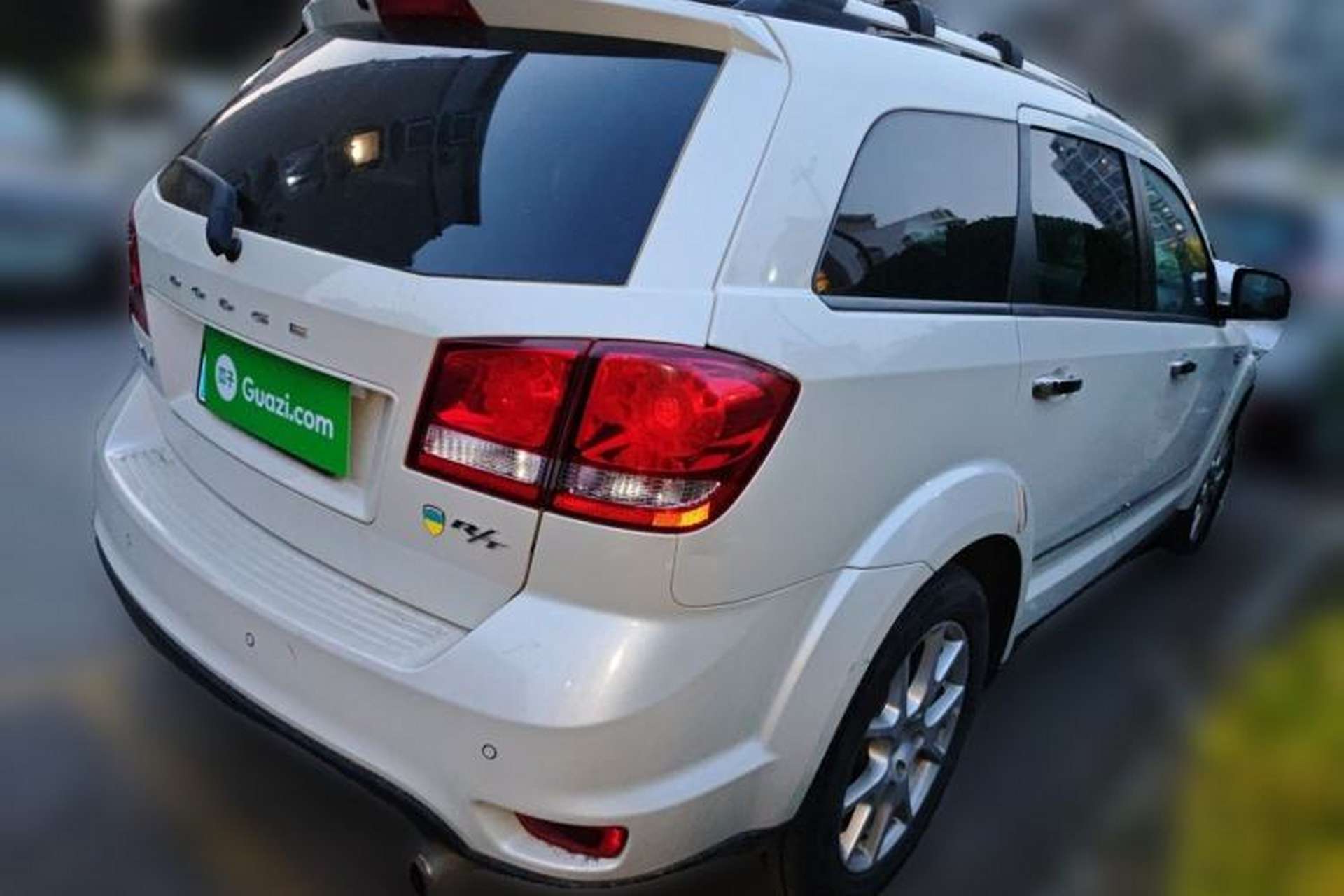 Used Dodge Journey 2013 2.4L Two-Wheel Drive Luxury Version Rear Right 45 Deg