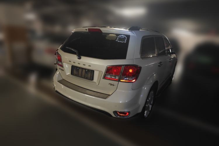 Used Dodge Journey 2013 2.4L Two-Wheel Drive Luxury Version Rear Right 45 Deg