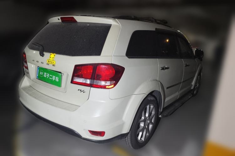 Used Dodge Journey 2013 2.4L Two-Wheel Drive Luxury Version Rear Right 45 Deg