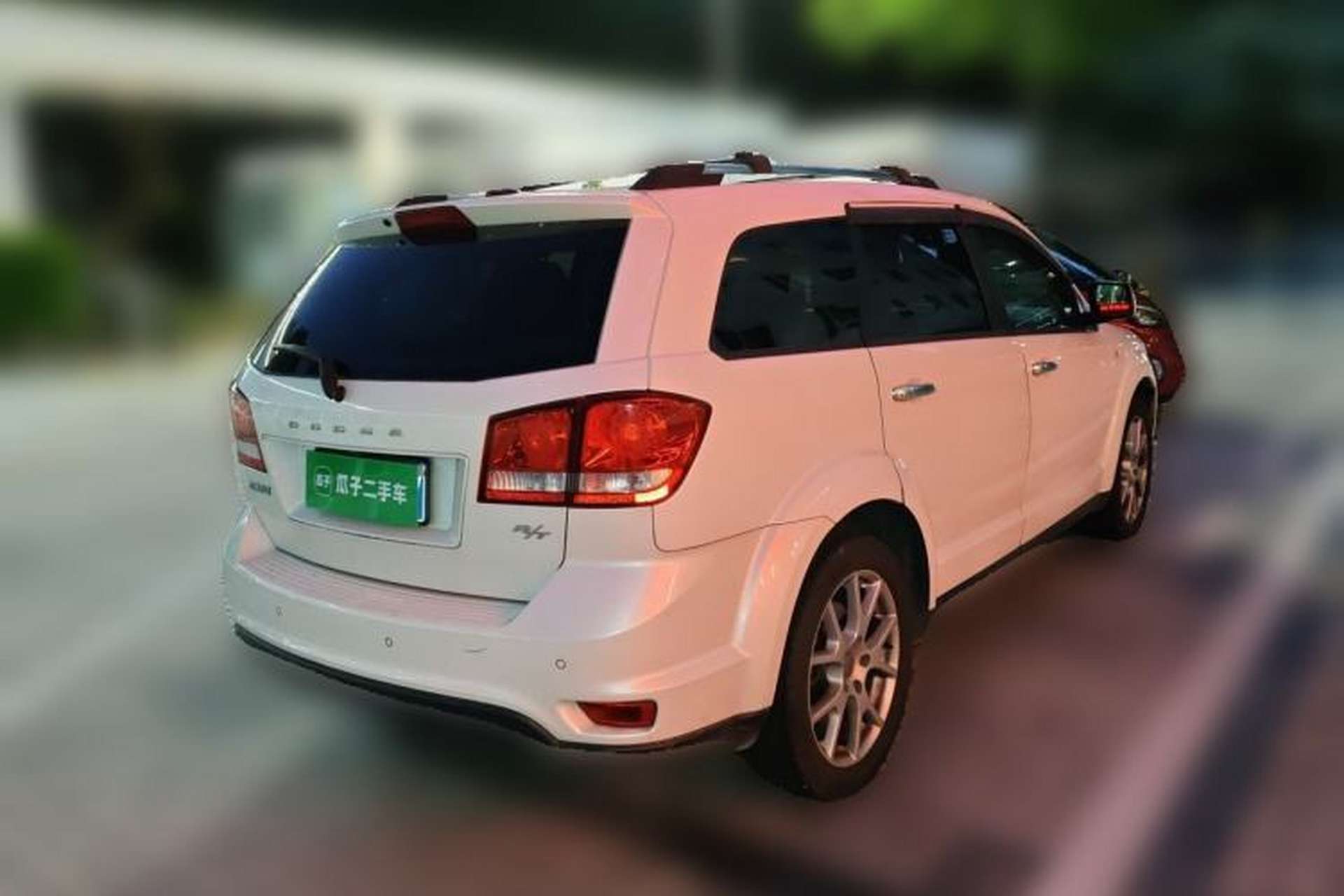 Used Dodge Journey 2013 2.4L Two-Wheel Drive Luxury Version Rear Right 45 Deg