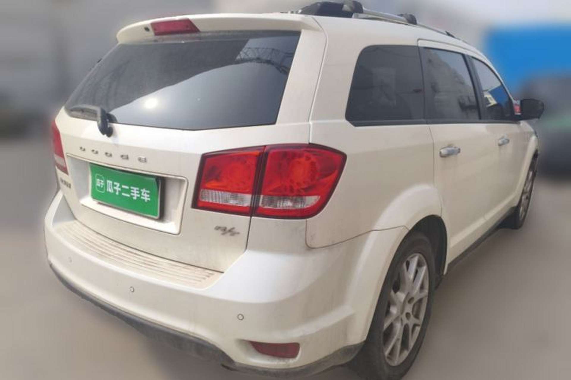 Used Dodge Journey 2013 2.4L Two-Wheel Drive Luxury Version Rear Right 45 Deg