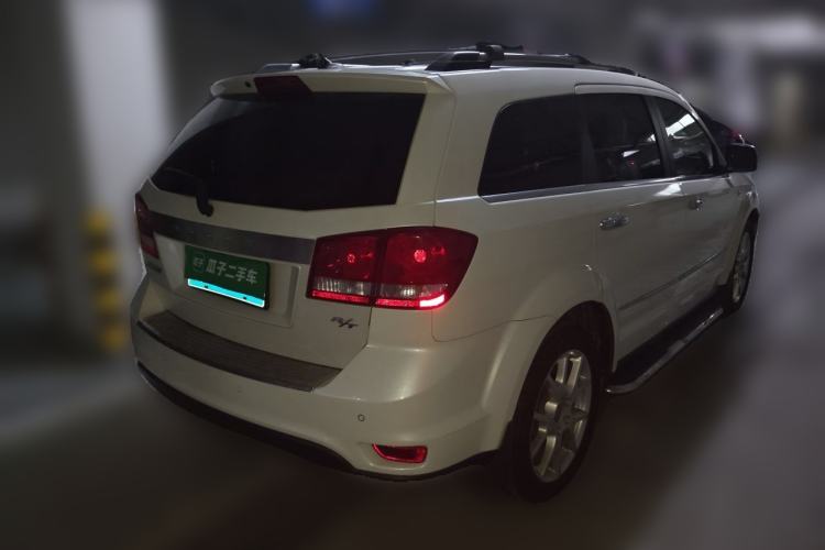 Used Dodge Journey 2013 2.4L Two-Wheel Drive Luxury Version Rear Right 45 Deg