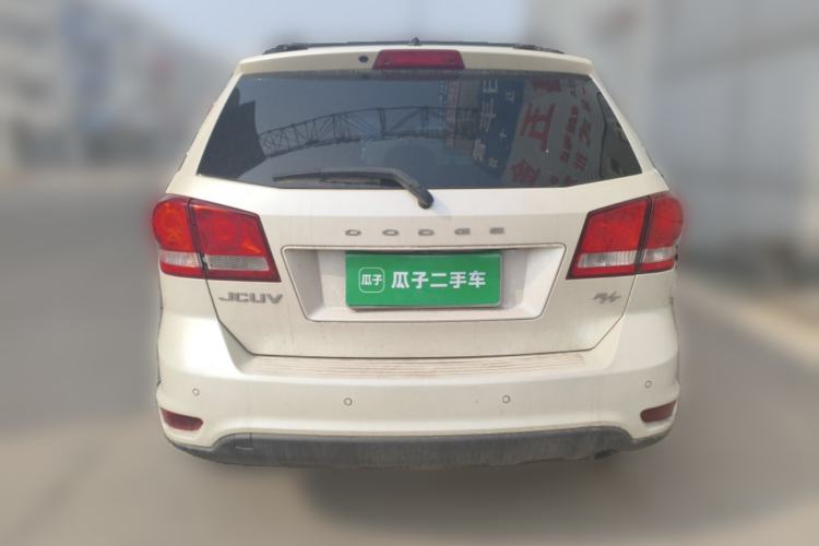 Used Dodge Journey 2013 2.4L Two-Wheel Drive Luxury Version Rear