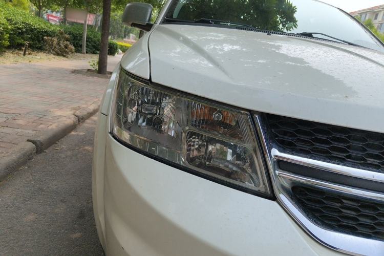 Used Dodge Journey 2013 3.6L Four-Wheel Drive Flagship Edition Right Front Headlight