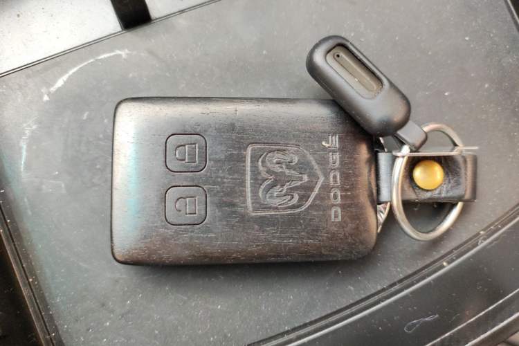 Used Dodge Journey 2013 2.4L Two-Wheel Drive Luxury Version Vehicle Key
