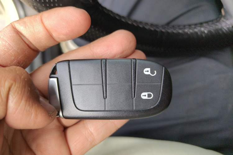 Used Dodge Journey 2013 3.6L Four-Wheel Drive Flagship Edition Vehicle Key