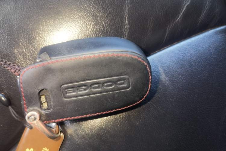 Used Dodge Journey 2013 2.4L Two-Wheel Drive Luxury Version Vehicle Key