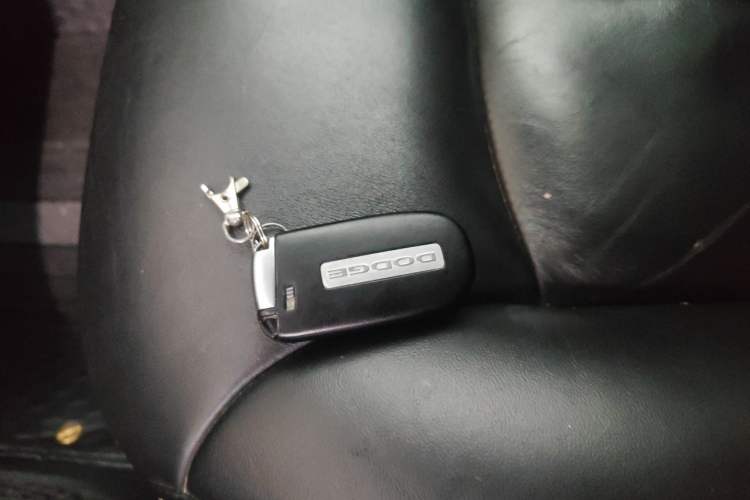 Used Dodge Journey 2013 2.4L Two-Wheel Drive Luxury Version Vehicle Key