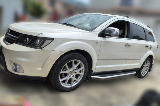 Used Dodge Journey 2013 2.4L Two-Wheel Drive Luxury Version