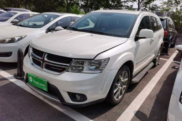 Used Dodge Journey 2013 2.4L Two-Wheel Drive Luxury Version