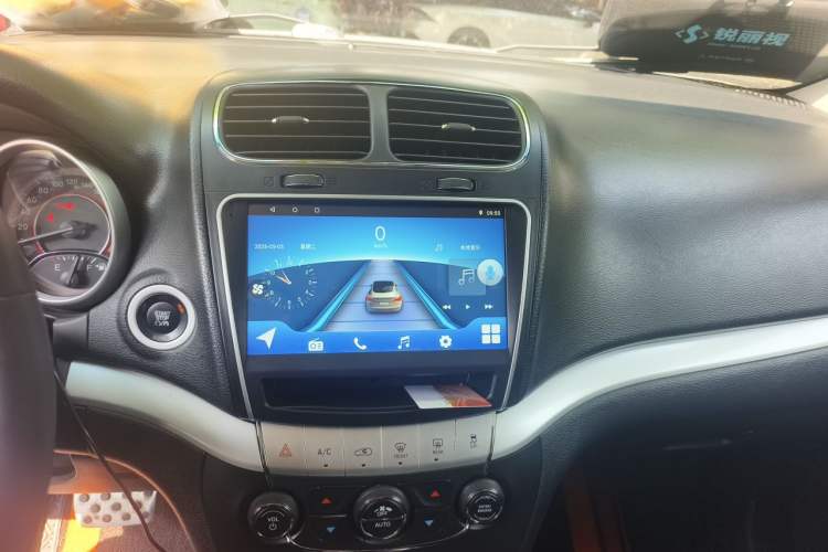 Used Dodge Journey 2014 2.4L Two-Wheel Drive Touring Edition Audio And AC Panel