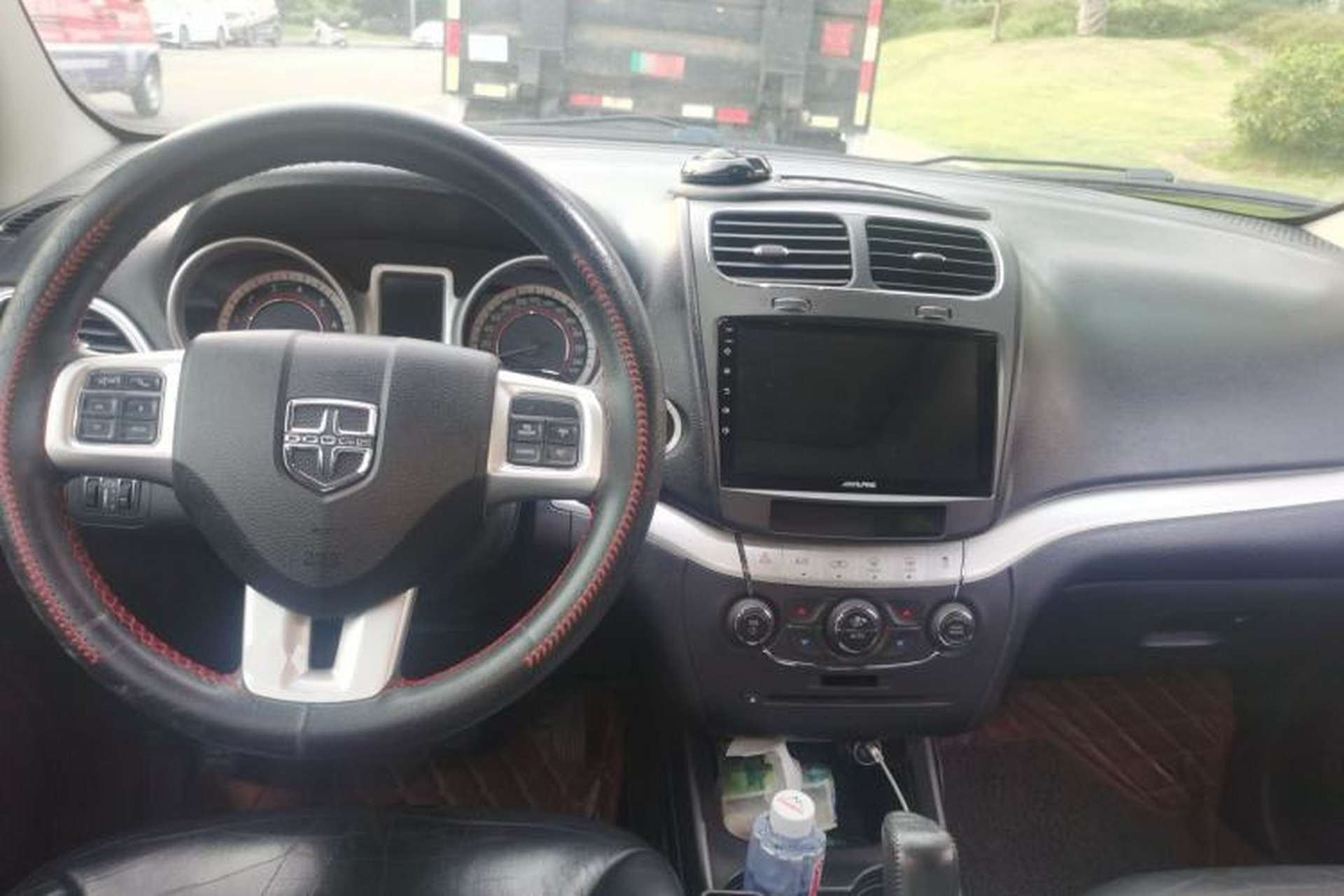 Used Dodge Journey 2014 2.4L Two-Wheel Drive Touring Edition Center Console
