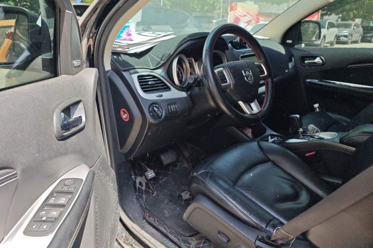 Used Dodge Journey 2014 2.4L Two-Wheel Drive Touring Edition Driver Seat