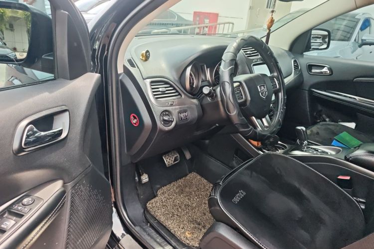Used Dodge Journey 2014 2.4L Two-Wheel Drive Touring Edition Driver Seat