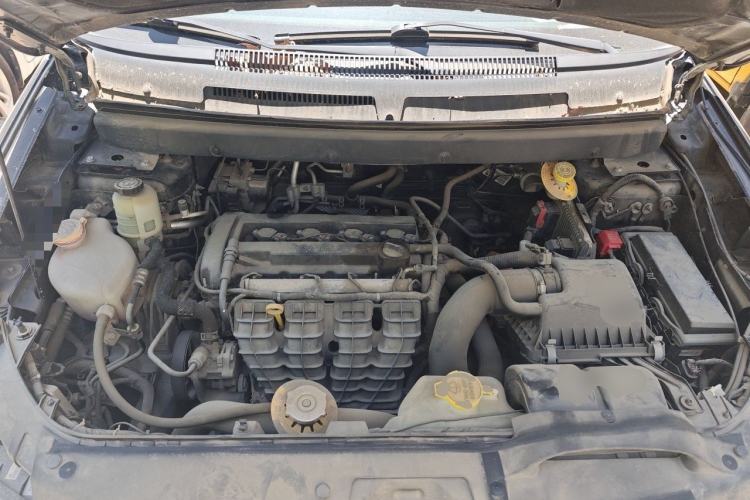Used Dodge Journey 2014 2.4L Two-Wheel Drive Touring Edition Engine Bay