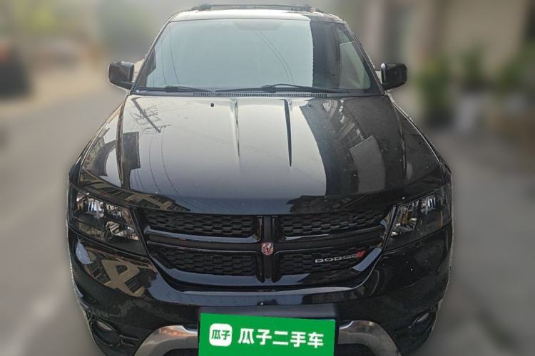 Used Dodge Journey 2014 2.4L Two-Wheel Drive Touring Edition Front
