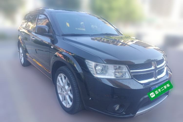Used Dodge Journey 2014 2.4L Two-Wheel Drive Touring Edition Front Right 45 Deg