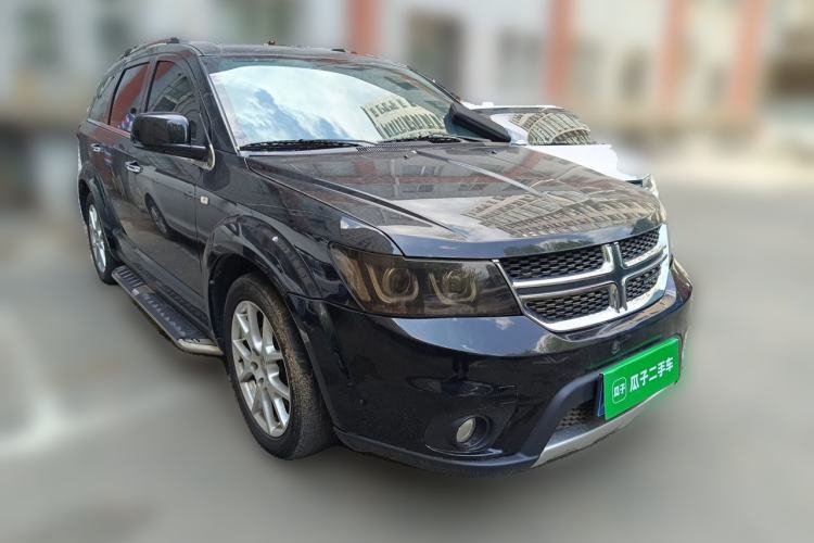 Used Dodge Journey 2014 2.4L Two-Wheel Drive Touring Edition Front Right 45 Deg