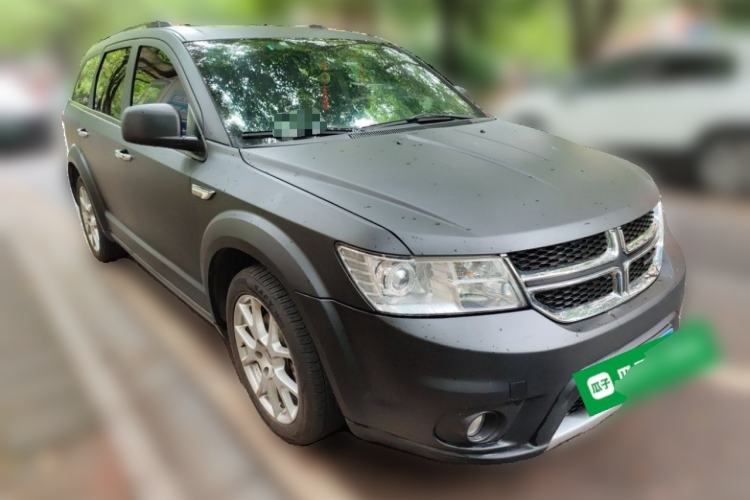 Used Dodge Journey 2014 2.4L Two-Wheel Drive Touring Edition Front Right 45 Deg