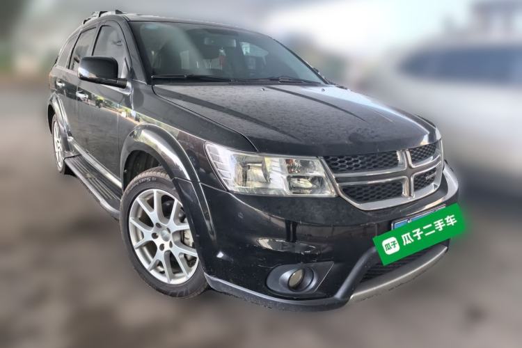 Used Dodge Journey 2014 2.4L Two-Wheel Drive Touring Edition Front Right 45 Deg