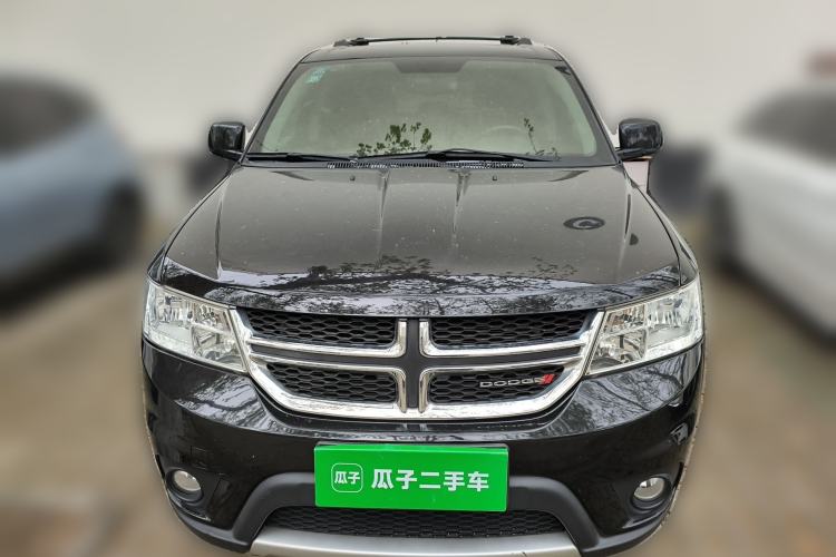 Used Dodge Journey 2014 2.4L Two-Wheel Drive Touring Edition Front