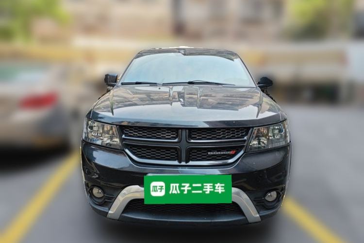 Used Dodge Journey 2014 2.4L Two-Wheel Drive Touring Edition Front
