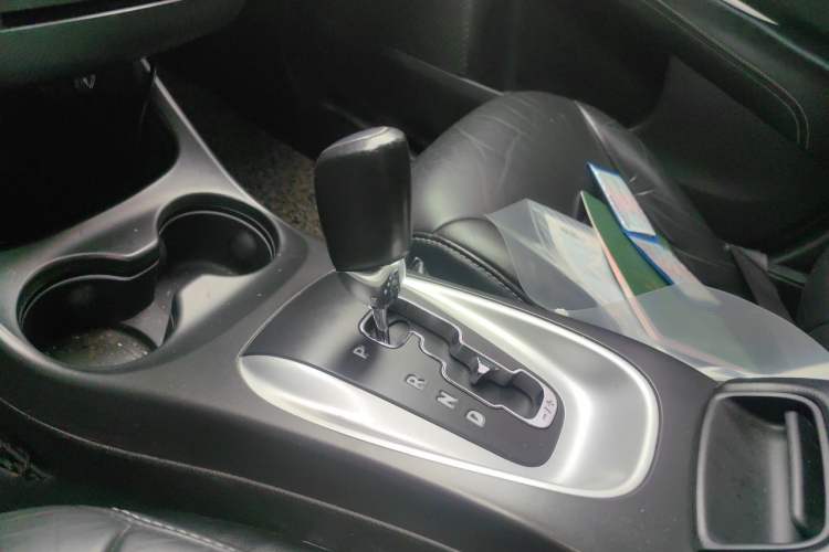 Used Dodge Journey 2014 2.4L Two-Wheel Drive Touring Edition Gear Lever