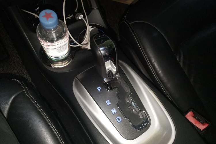 Used Dodge Journey 2014 2.4L Two-Wheel Drive Touring Edition Gear Lever