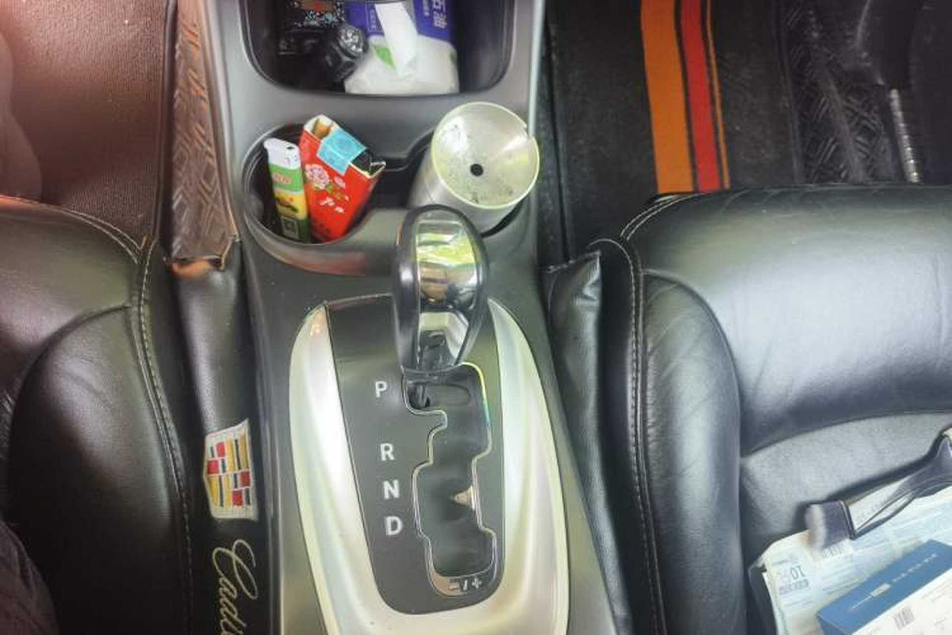 Used Dodge Journey 2014 2.4L Two-Wheel Drive Touring Edition Gear Lever