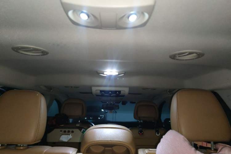 Used Dodge Journey 2014 2.4L Two-Wheel Drive Touring Edition Headliner