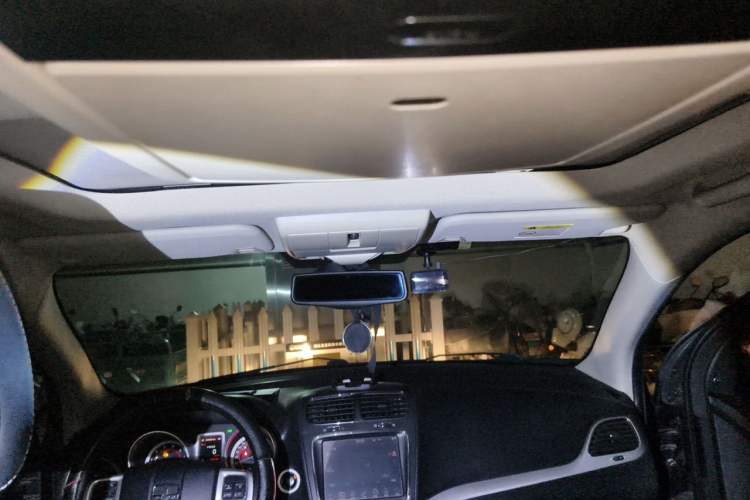 Used Dodge Journey 2014 2.4L Two-Wheel Drive Touring Edition Headliner