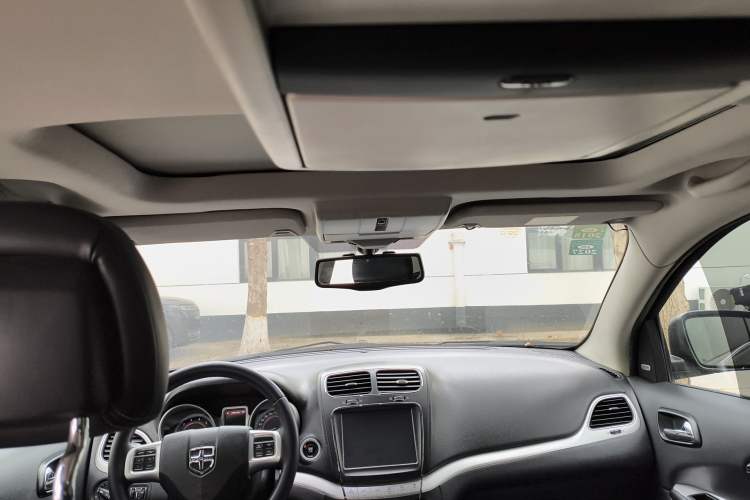 Used Dodge Journey 2014 2.4L Two-Wheel Drive Touring Edition Headliner