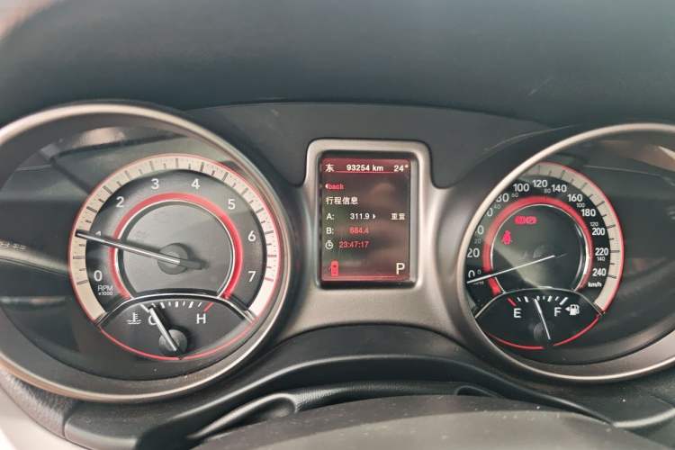 Used Dodge Journey 2014 2.4L Two-Wheel Drive Touring Edition Instrument Cluster