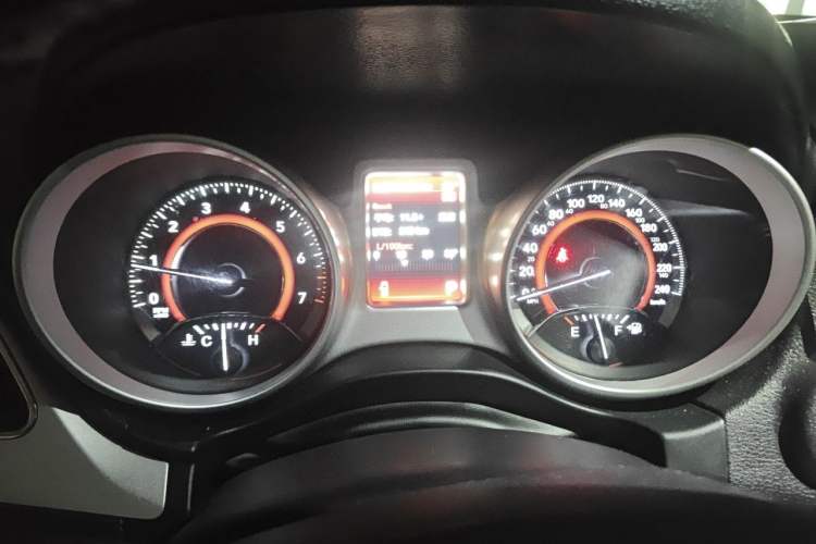 Used Dodge Journey 2014 2.4L Two-Wheel Drive Touring Edition Instrument Cluster