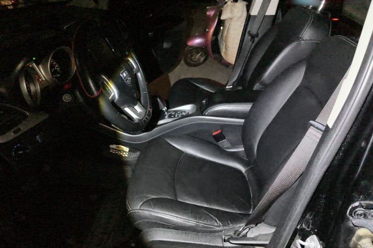 Used Dodge Journey 2014 2.4L Two-Wheel Drive Touring Edition Left Front Seat
