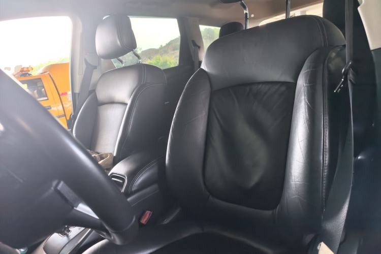 Used Dodge Journey 2014 2.4L Two-Wheel Drive Touring Edition Left Front Seat
