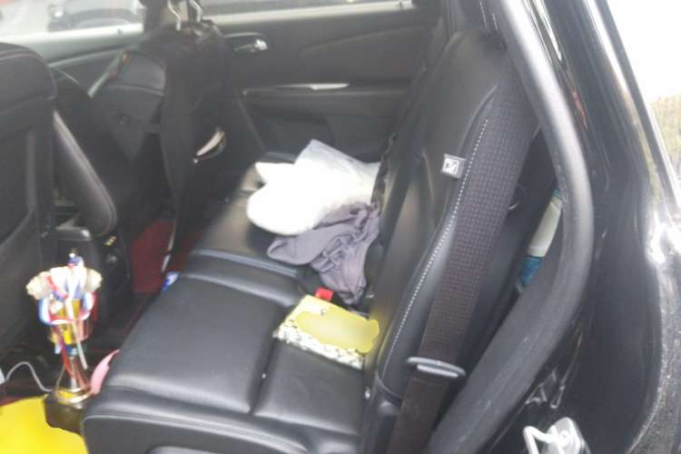 Used Dodge Journey 2014 2.4L Two-Wheel Drive Touring Edition Left Rear Seat