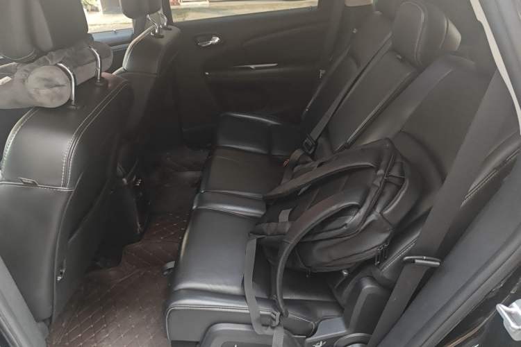 Used Dodge Journey 2014 2.4L Two-Wheel Drive Touring Edition Left Rear Seat