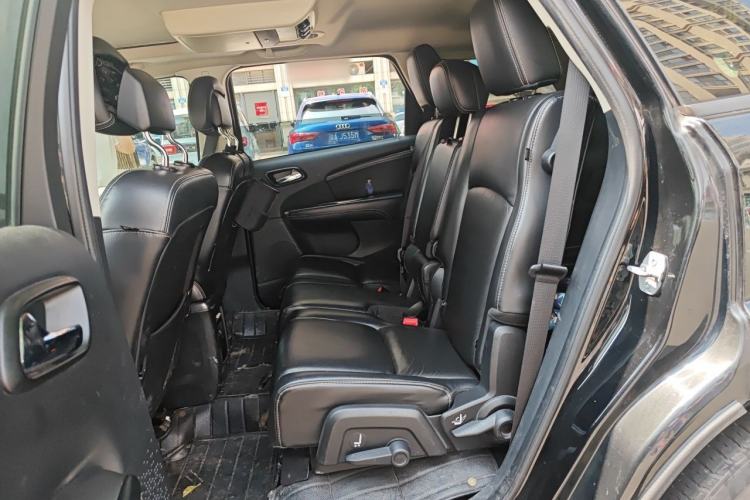 Used Dodge Journey 2014 2.4L Two-Wheel Drive Touring Edition Left Rear Seat