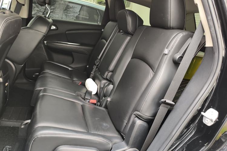 Used Dodge Journey 2014 2.4L Two-Wheel Drive Touring Edition Left Rear Seat