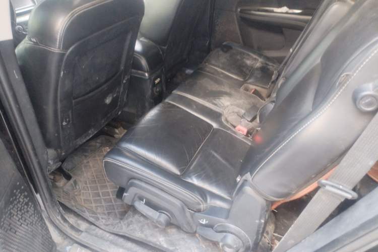 Used Dodge Journey 2014 2.4L Two-Wheel Drive Touring Edition Left Rear Seat
