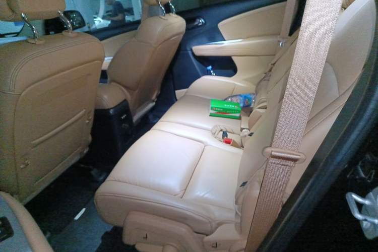 Used Dodge Journey 2014 2.4L Two-Wheel Drive Touring Edition Left Rear Seat