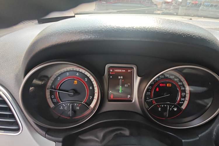 Used Dodge Journey 2014 2.4L Two-Wheel Drive Touring Edition Odometer Close Up