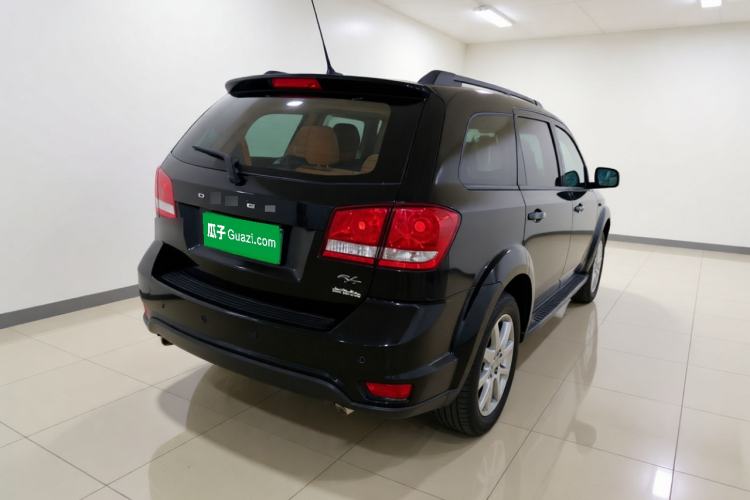 Used Dodge Journey 2014 2.4L Two-Wheel Drive Touring Edition Rear Right 45 Deg